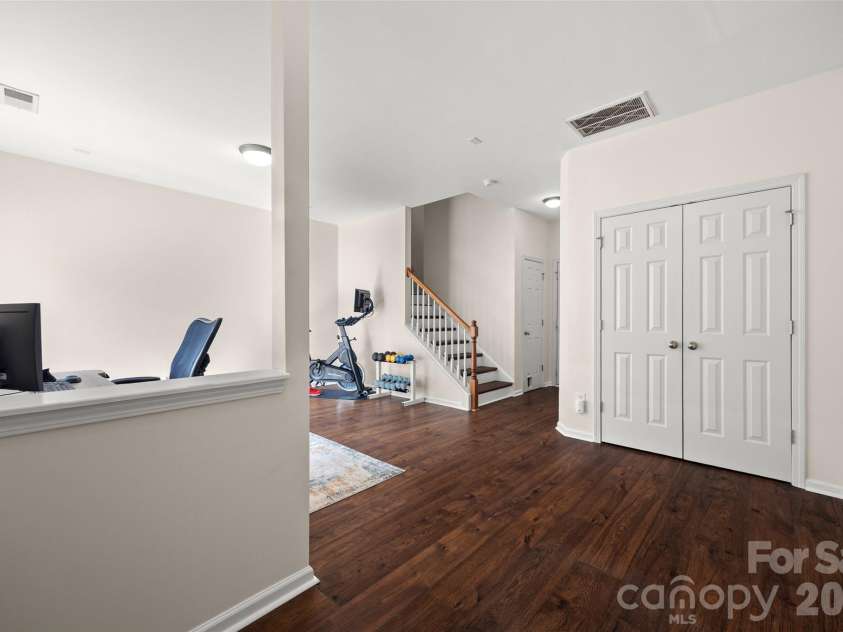 9700 Kings Parade Boulevard, Charlotte, NC 28273.  MLS# CAR4407631, YatesRealty ID 45544. 