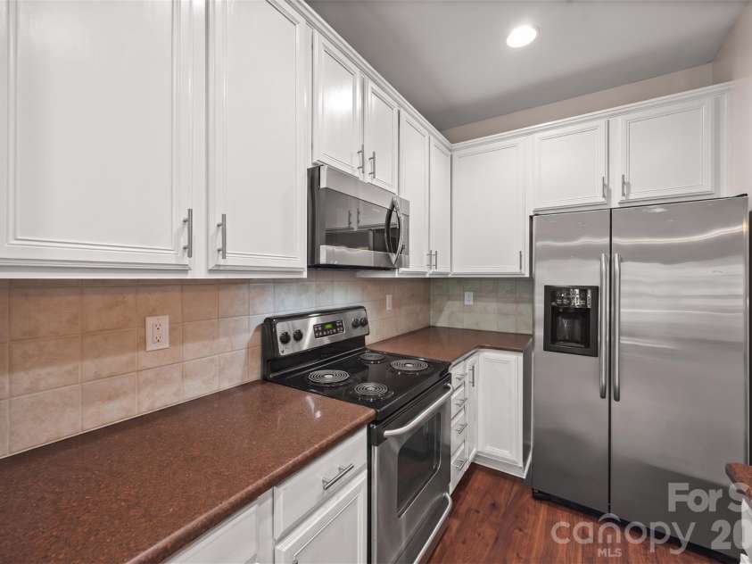 9700 Kings Parade Boulevard, Charlotte, NC 28273.  MLS# CAR4407631, YatesRealty ID 45544. 