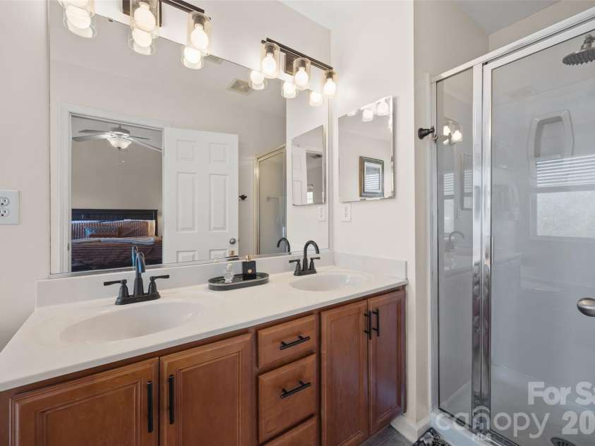 9700 Kings Parade Boulevard, Charlotte, NC 28273.  MLS# CAR4407631, YatesRealty ID 45544. 