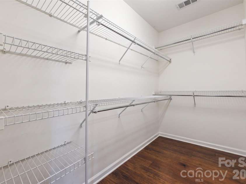 9700 Kings Parade Boulevard, Charlotte, NC 28273.  MLS# CAR4407631, YatesRealty ID 45544. 