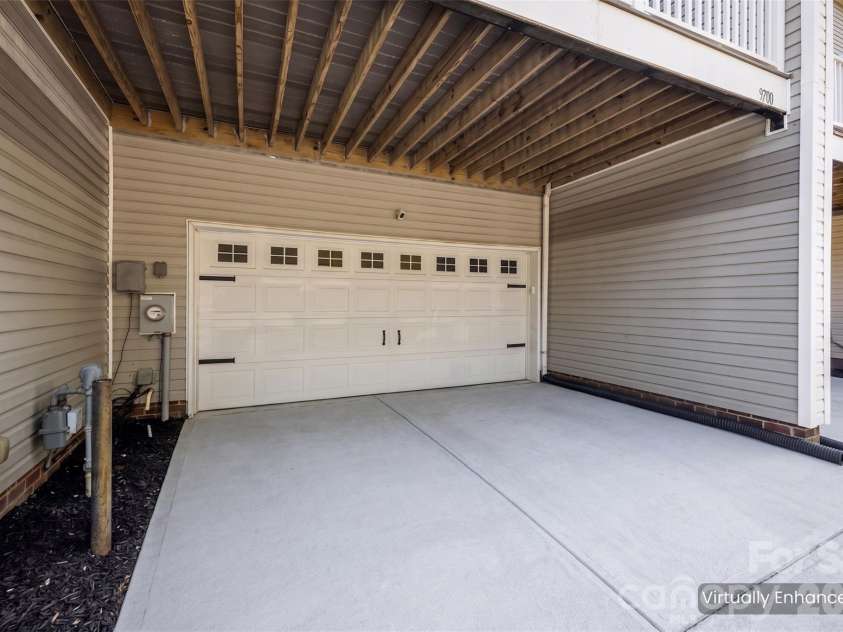 9700 Kings Parade Boulevard, Charlotte, NC 28273.  MLS# CAR4407631, YatesRealty ID 45544. 