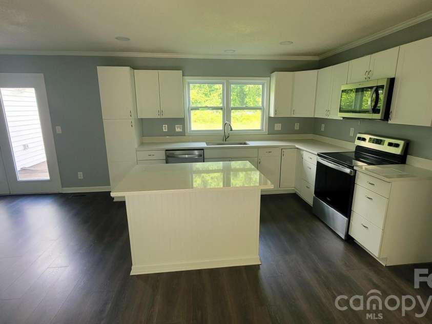 228 Tot Dellinger Road, Cherryville, NC 28021.  MLS# CAR4415629, YatesRealty ID 45545. 