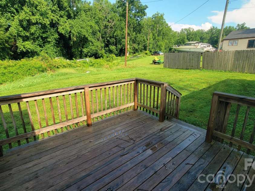 228 Tot Dellinger Road, Cherryville, NC 28021.  MLS# CAR4415629, YatesRealty ID 45545. 