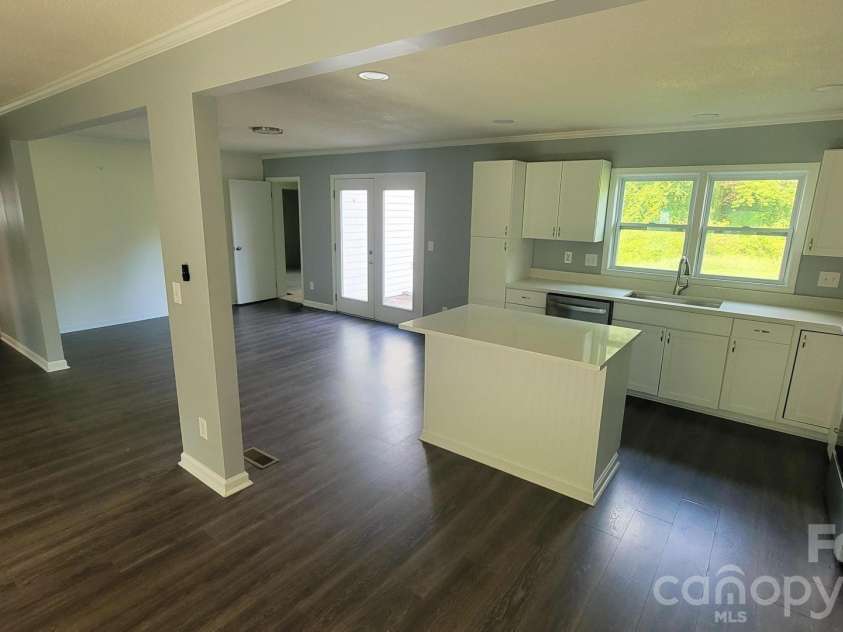228 Tot Dellinger Road, Cherryville, NC 28021.  MLS# CAR4415629, YatesRealty ID 45545. 