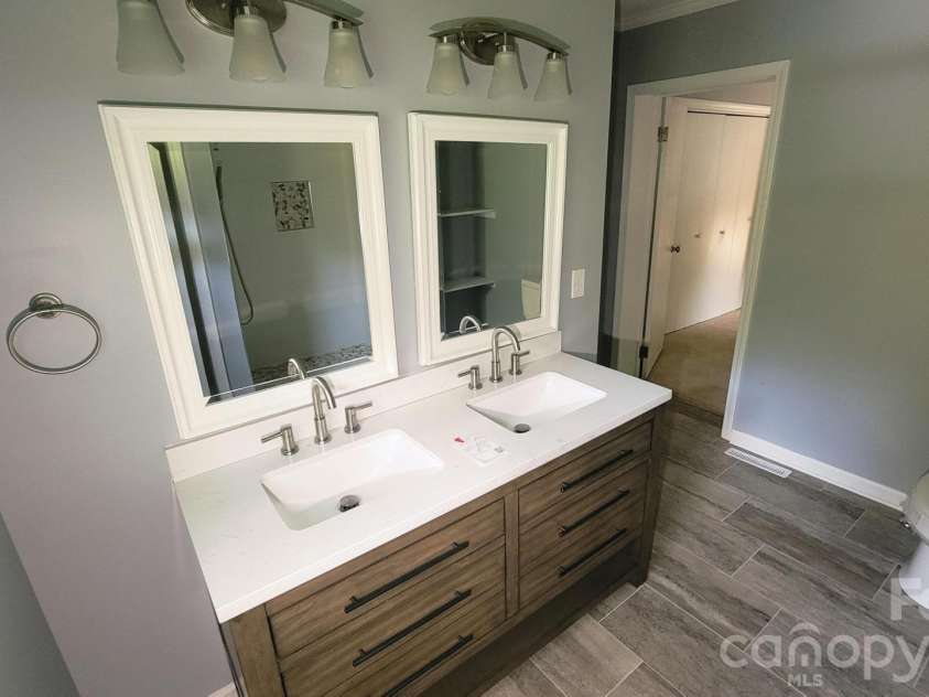228 Tot Dellinger Road, Cherryville, NC 28021.  MLS# CAR4415629, YatesRealty ID 45545. 