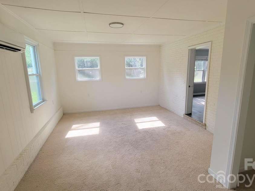 228 Tot Dellinger Road, Cherryville, NC 28021.  MLS# CAR4415629, YatesRealty ID 45545. 