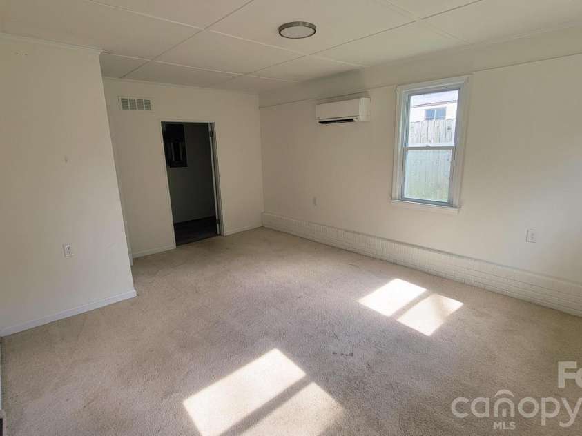 228 Tot Dellinger Road, Cherryville, NC 28021.  MLS# CAR4415629, YatesRealty ID 45545. 