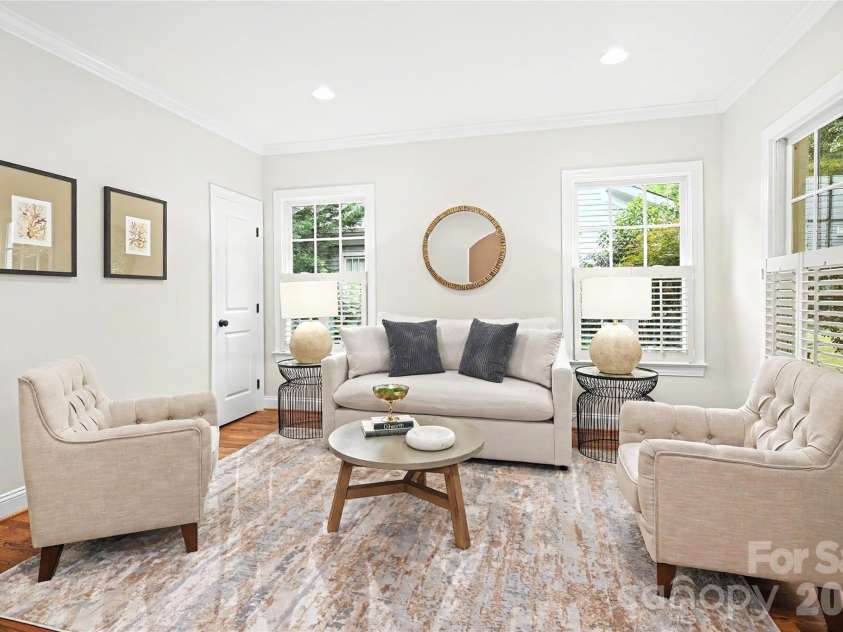 1825 Lombardy Circle, Charlotte, NC 28203.  MLS# CAR4407223, YatesRealty ID 45549. 