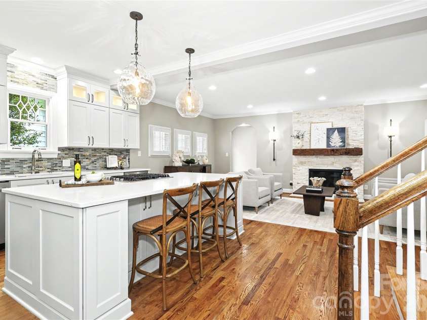 1825 Lombardy Circle, Charlotte, NC 28203.  MLS# CAR4407223, YatesRealty ID 45549. 