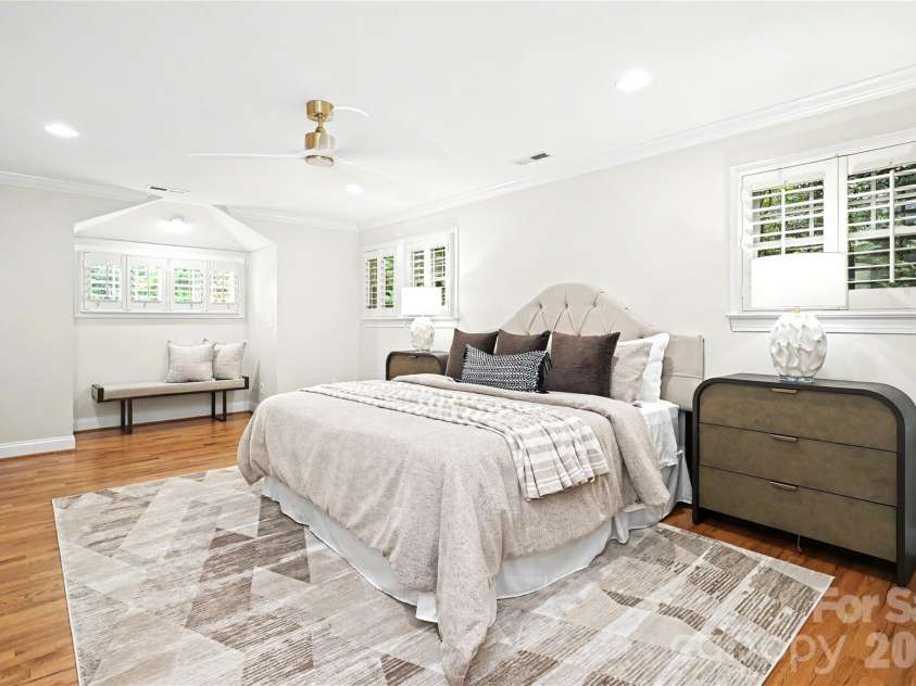 1825 Lombardy Circle, Charlotte, NC 28203.  MLS# CAR4407223, YatesRealty ID 45549. 