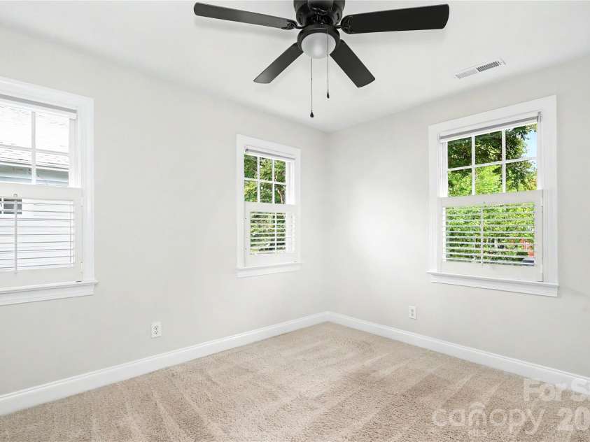 1825 Lombardy Circle, Charlotte, NC 28203.  MLS# CAR4407223, YatesRealty ID 45549. 