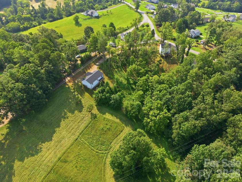 7 Greenridge Road, Weaverville, NC 28787.  MLS# CAR4415328, YatesRealty ID 45550. 
