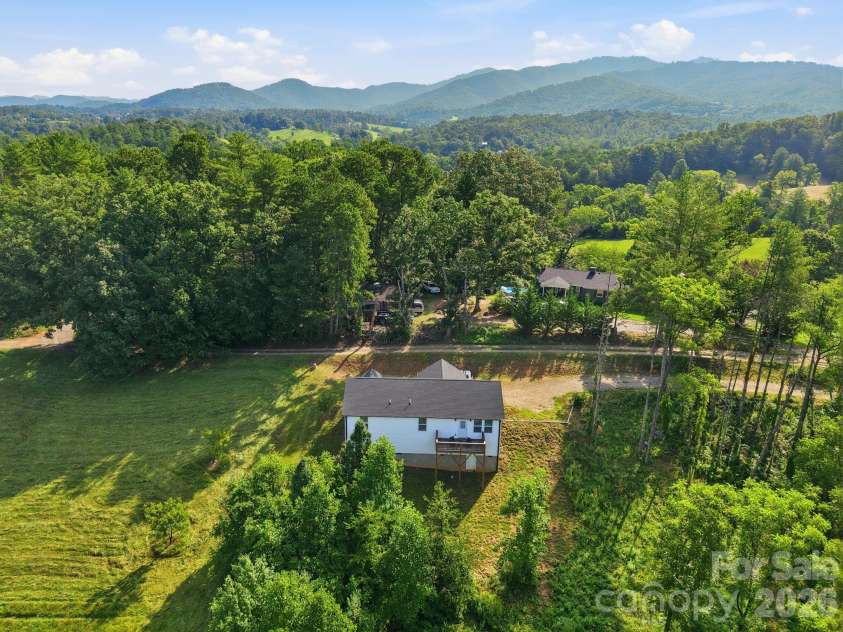 7 Greenridge Road, Weaverville, NC 28787.  MLS# CAR4415328, YatesRealty ID 45550. 