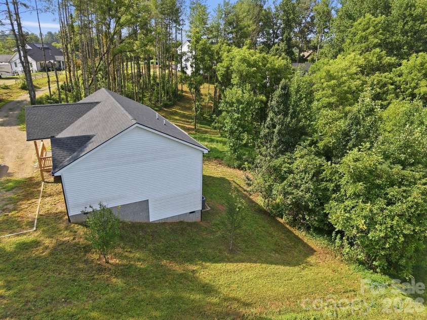 7 Greenridge Road, Weaverville, NC 28787.  MLS# CAR4415328, YatesRealty ID 45550. 