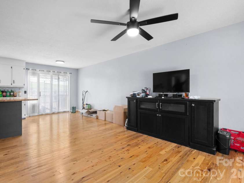 804 Southside Court, Lenoir, NC 28645.  MLS# CAR4416553, YatesRealty ID 45552. 
