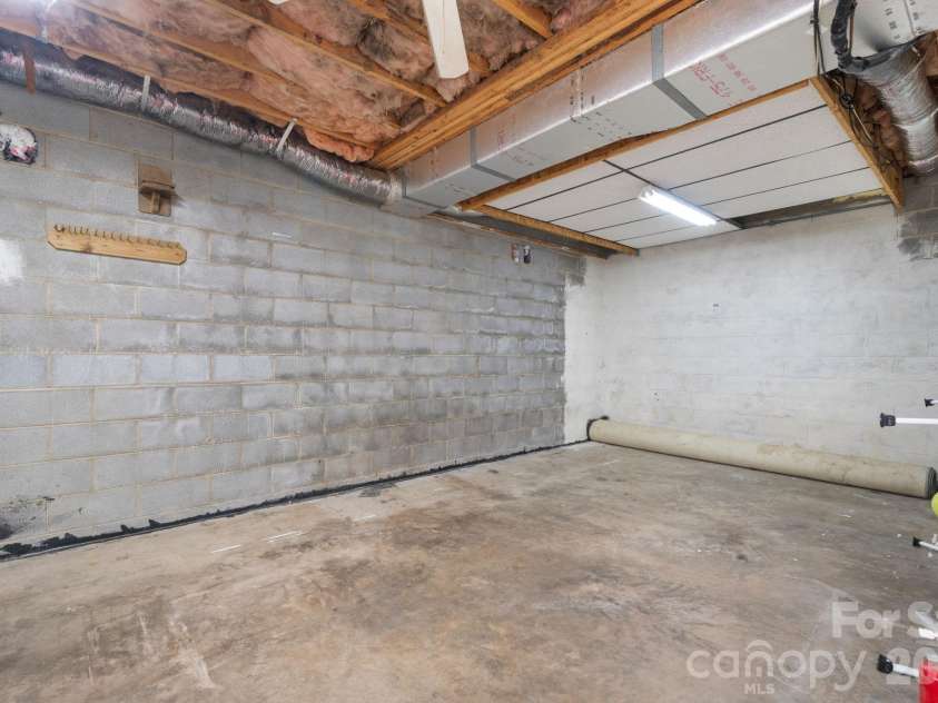 804 Southside Court, Lenoir, NC 28645.  MLS# CAR4416553, YatesRealty ID 45552. 