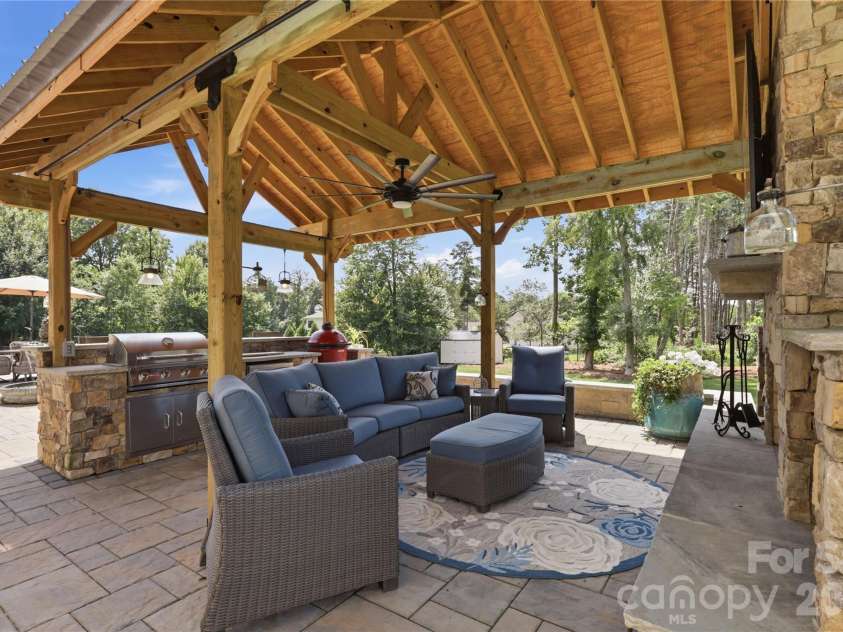 304 Stutts Road, Mooresville, NC 28117.  MLS# CAR4413513, YatesRealty ID 45554. 