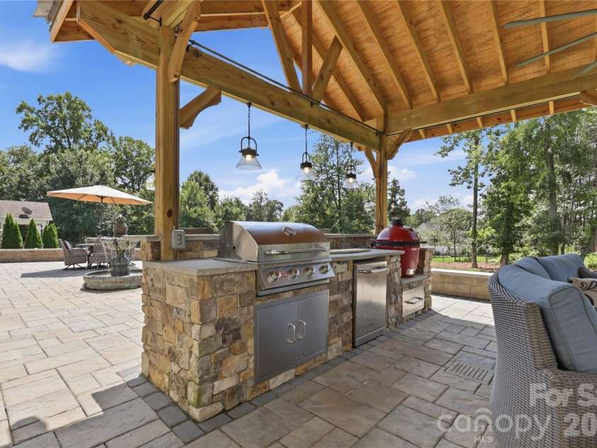 304 Stutts Road, Mooresville, NC 28117.  MLS# CAR4413513, YatesRealty ID 45554. 