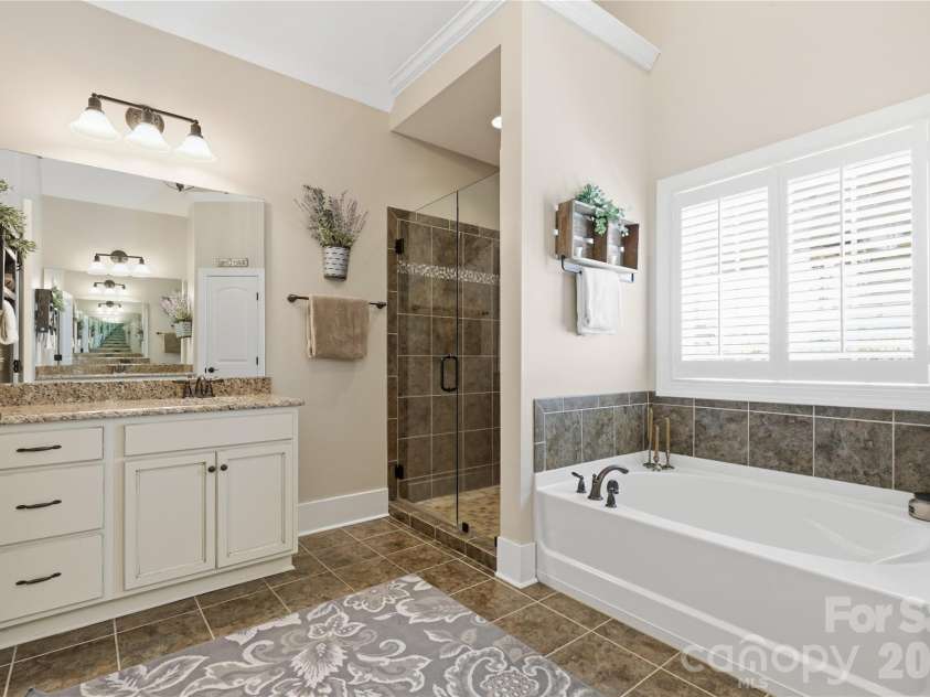 304 Stutts Road, Mooresville, NC 28117.  MLS# CAR4413513, YatesRealty ID 45554. 