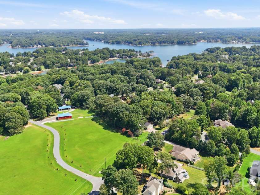 304 Stutts Road, Mooresville, NC 28117.  MLS# CAR4413513, YatesRealty ID 45554. 