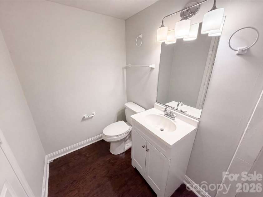 8042 Regent Park Lane, Charlotte, NC 28210.  MLS# CAR4416558, YatesRealty ID 45555. 
