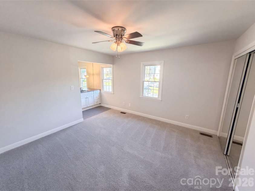 8042 Regent Park Lane, Charlotte, NC 28210.  MLS# CAR4416558, YatesRealty ID 45555. 