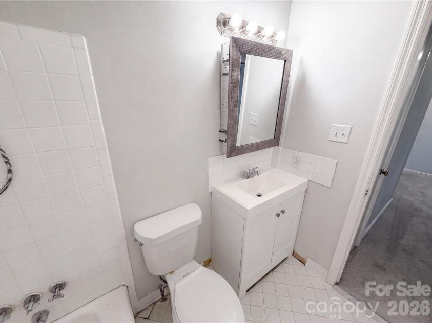 8042 Regent Park Lane, Charlotte, NC 28210.  MLS# CAR4416558, YatesRealty ID 45555. 