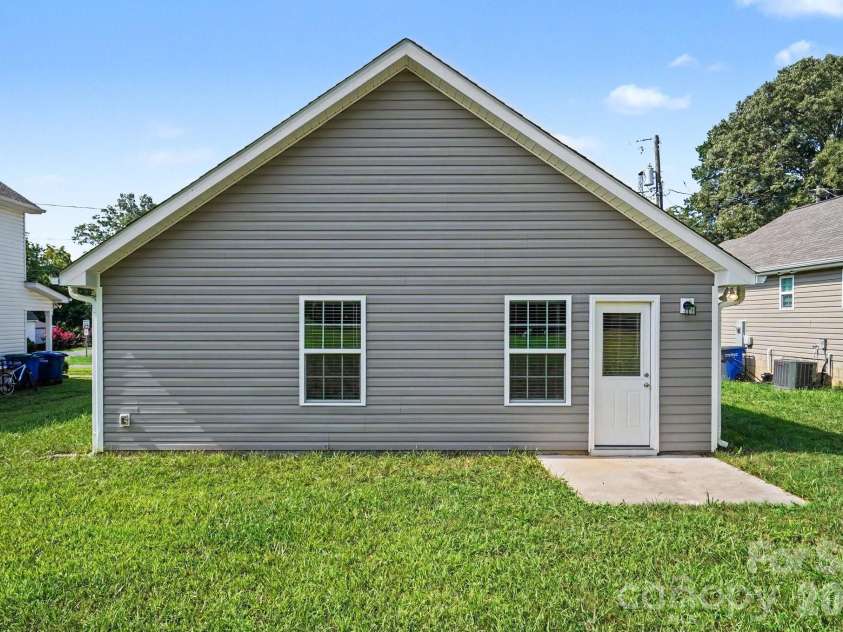 9015 Reid Street, Mount Pleasant, NC 28124.  MLS# CAR4414680, YatesRealty ID 45556. 