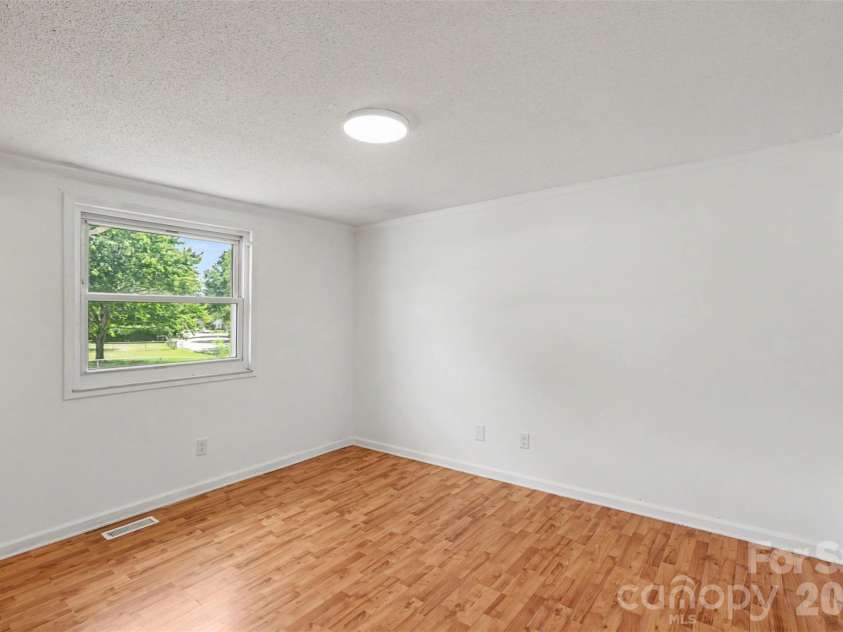 2119 O Hara Drive, Charlotte, NC 28273.  MLS# CAR4415100, YatesRealty ID 45557. Primary bedroom