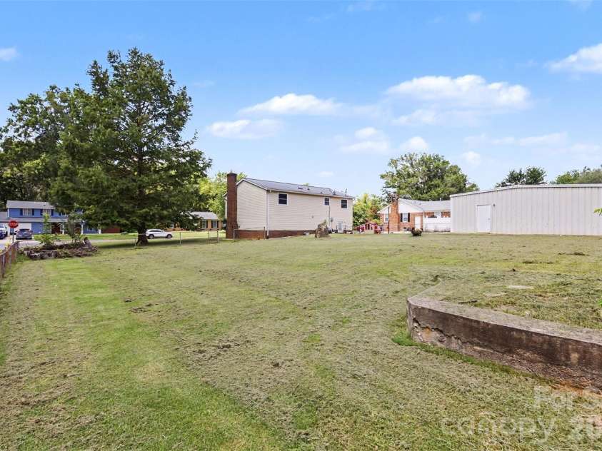 2119 O Hara Drive, Charlotte, NC 28273.  MLS# CAR4415100, YatesRealty ID 45557. Spacious corner lot fenced backyard!