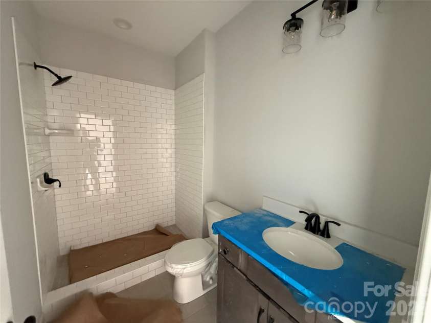 4048 Zinnia Drive, Harrisburg, NC 28075.  MLS# CAR4299454, YatesRealty ID 4556. Bath 4 (1st Floor)