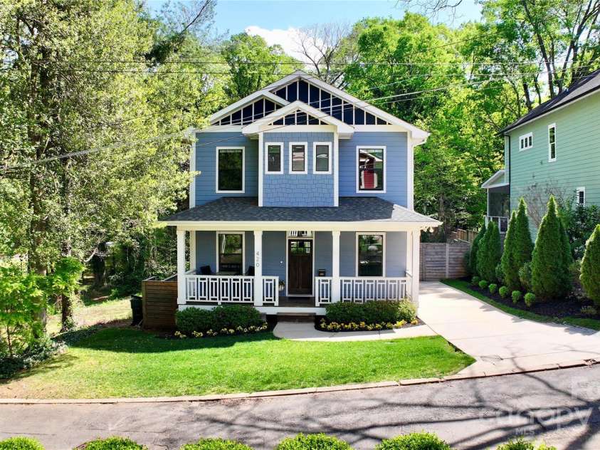420 Solomon Street, Charlotte, NC 28216.  MLS# CAR4243396, YatesRealty ID 4556. 