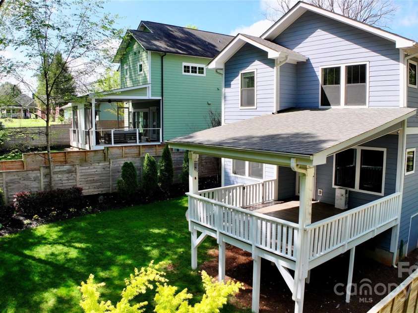 420 Solomon Street, Charlotte, NC 28216.  MLS# CAR4243396, YatesRealty ID 4556. 