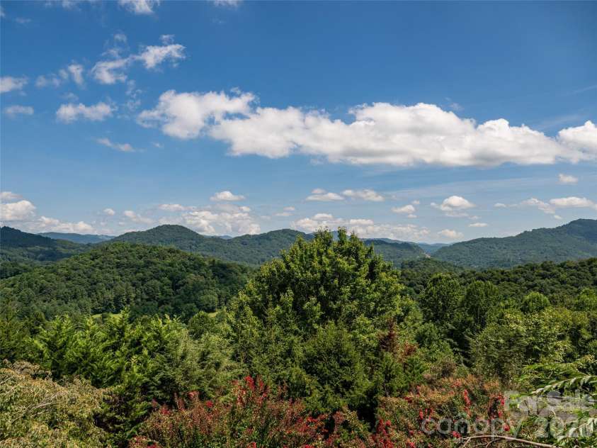 95 Splendor Ridge, Waynesville, NC 28785.  MLS# CAR4416384, YatesRealty ID 45563. 