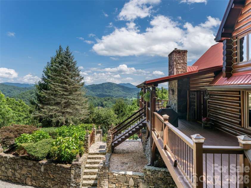 95 Splendor Ridge, Waynesville, NC 28785.  MLS# CAR4416384, YatesRealty ID 45563. 