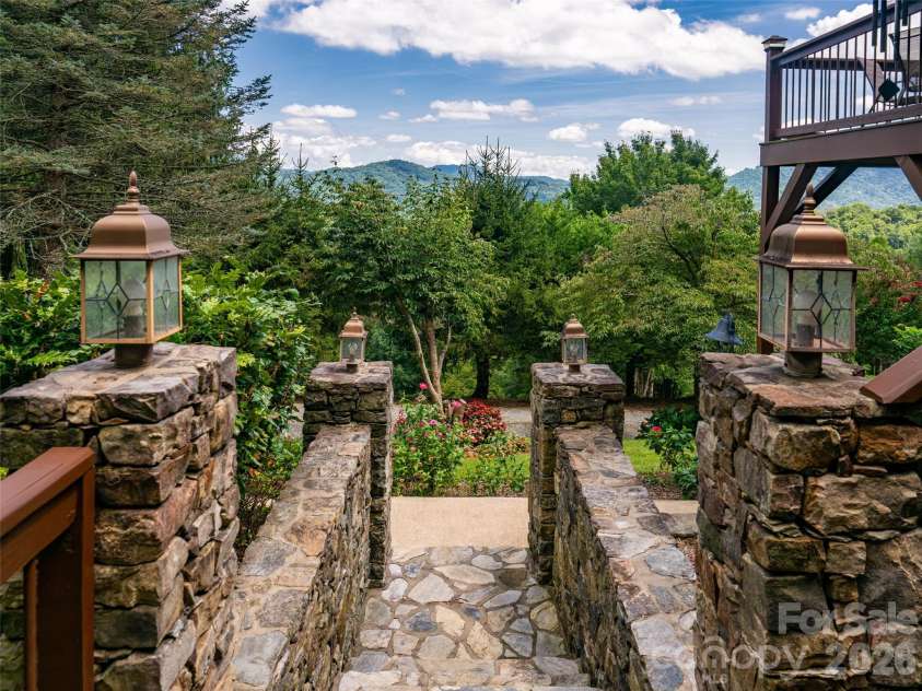 95 Splendor Ridge, Waynesville, NC 28785.  MLS# CAR4416384, YatesRealty ID 45563. 