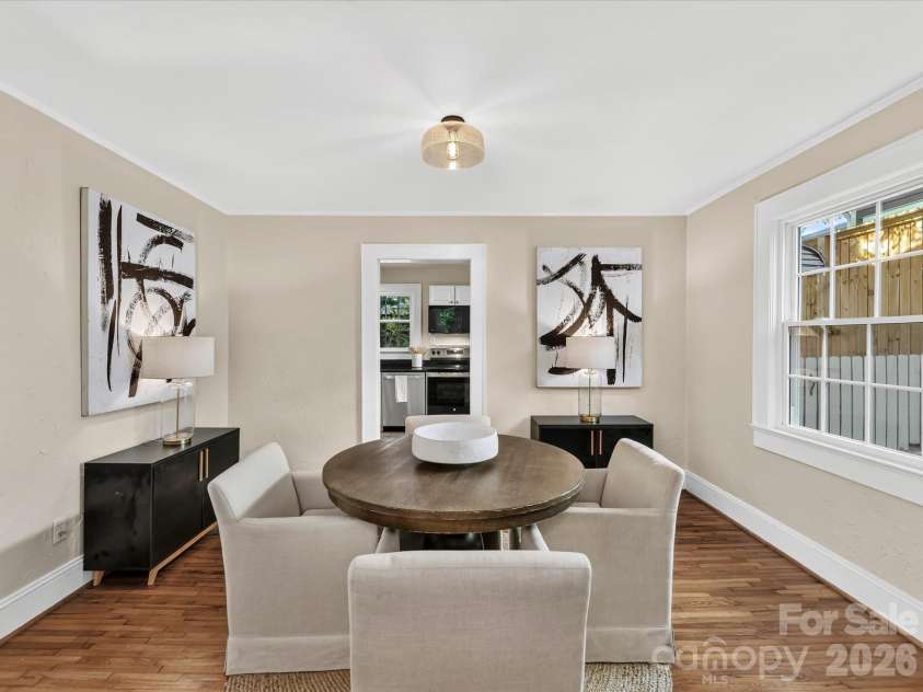 1824 Chestnut Avenue, Charlotte, NC 28205.  MLS# CAR4411171, YatesRealty ID 45564. 