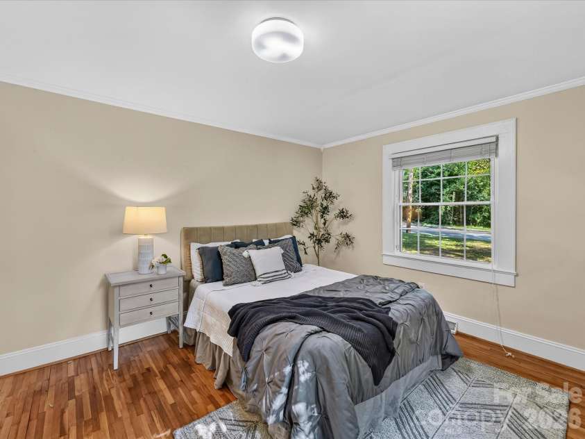 1824 Chestnut Avenue, Charlotte, NC 28205.  MLS# CAR4411171, YatesRealty ID 45564. 