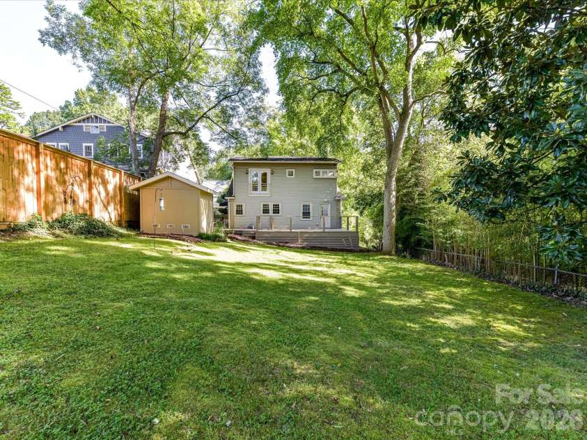 1824 Chestnut Avenue, Charlotte, NC 28205.  MLS# CAR4411171, YatesRealty ID 45564. 