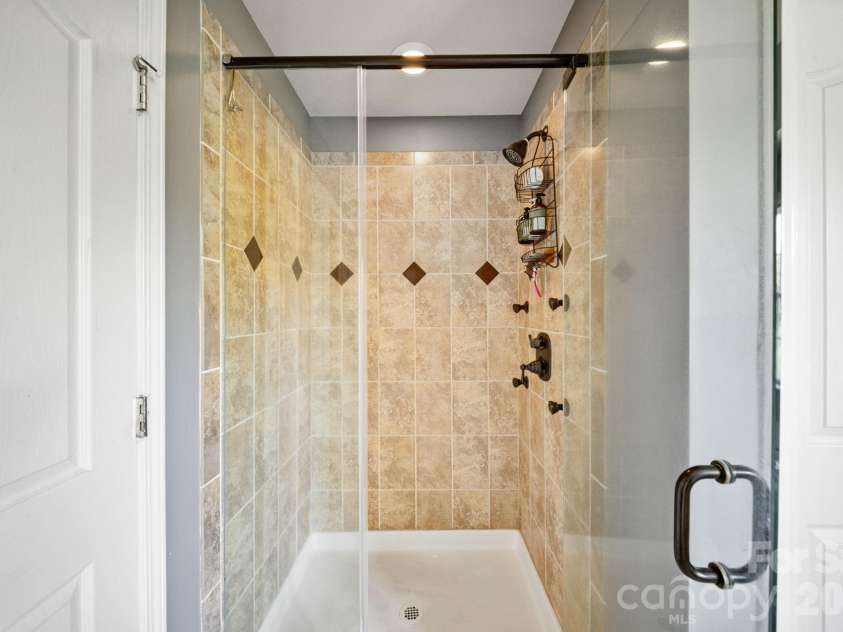 5233 Firebrick Lane, Concord, NC 28025.  MLS# CAR4415466, YatesRealty ID 45568. 