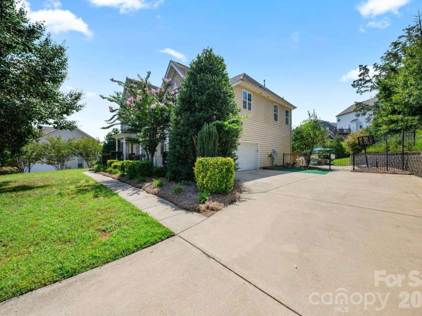 5233 Firebrick Lane, Concord, NC 28025.  MLS# CAR4415466, YatesRealty ID 45568. 