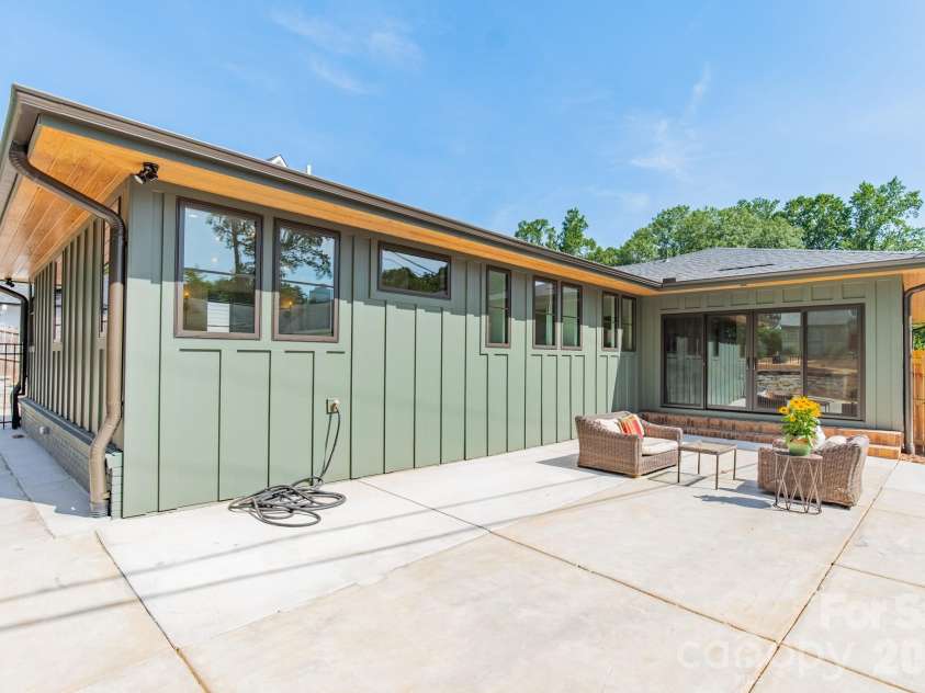 5546 Murrayhill Road, Charlotte, NC 28210.  MLS# CAR4416382, YatesRealty ID 45569. 