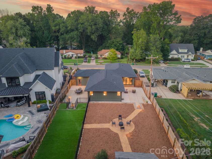 5546 Murrayhill Road, Charlotte, NC 28210.  MLS# CAR4416382, YatesRealty ID 45569. 