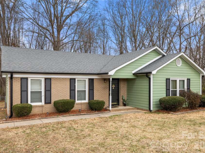 603 Winding Way Drive, Monroe, NC 28110.  MLS# CAR4334557, YatesRealty ID 4557. 