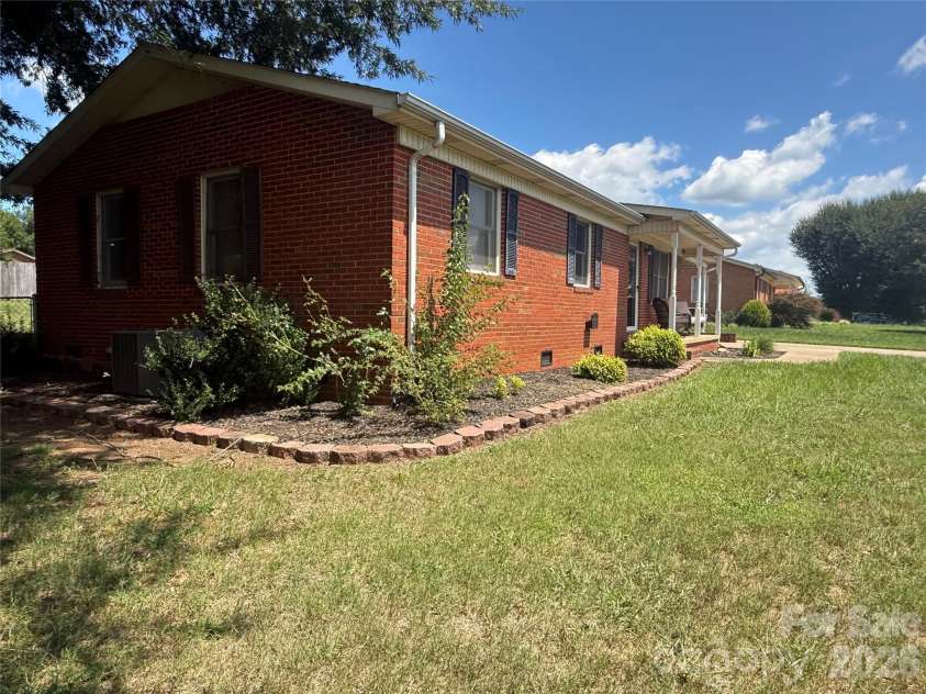 1710 Patrick Avenue, Boiling Springs, NC 28152.  MLS# CAR4416582, YatesRealty ID 45570. 