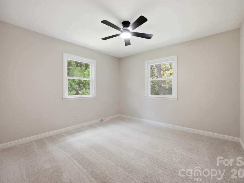 806 Danbrook Circle, Lincolnton, NC 28092.  MLS# CAR4412855, YatesRealty ID 45571. 