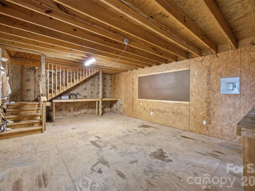 806 Danbrook Circle, Lincolnton, NC 28092.  MLS# CAR4412855, YatesRealty ID 45571. 