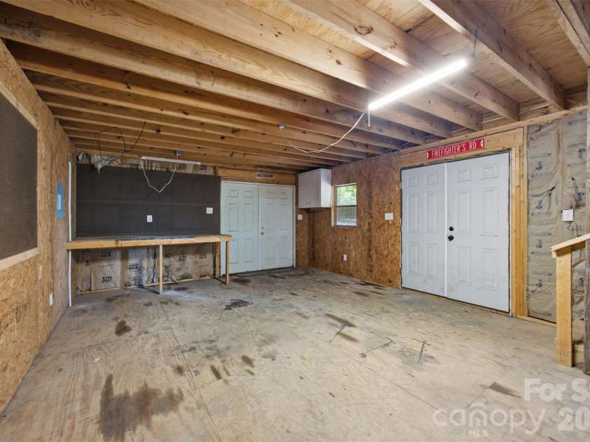 806 Danbrook Circle, Lincolnton, NC 28092.  MLS# CAR4412855, YatesRealty ID 45571. 
