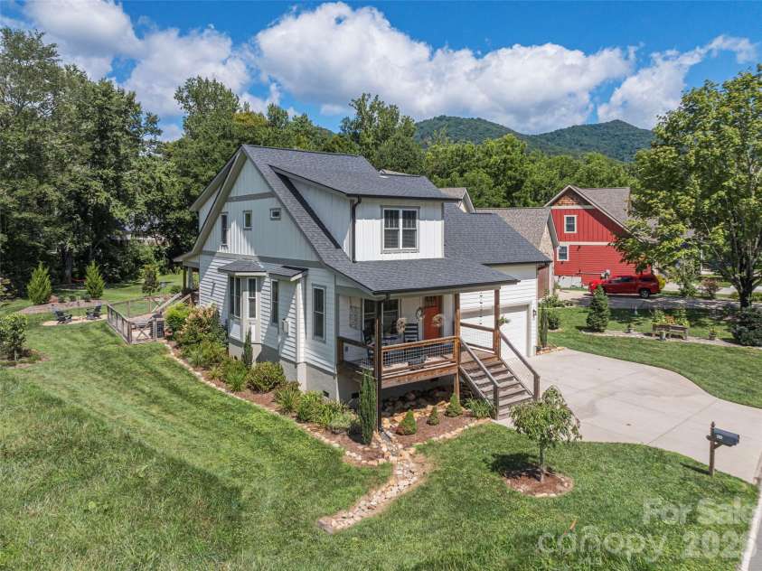 249 Flat Creek Road, Black Mountain, NC 28711.  MLS# CAR4416411, YatesRealty ID 45572. 