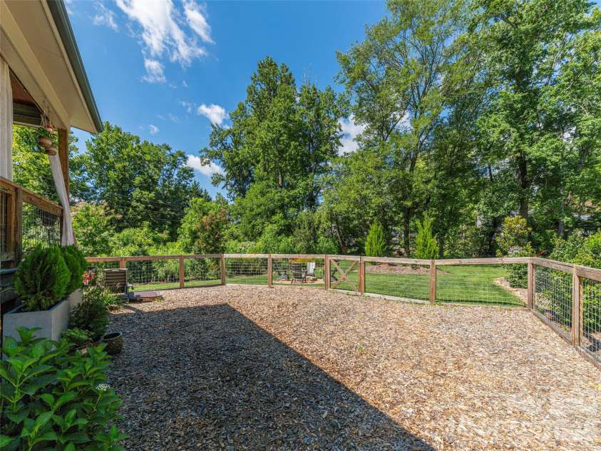 249 Flat Creek Road, Black Mountain, NC 28711.  MLS# CAR4416411, YatesRealty ID 45572. 